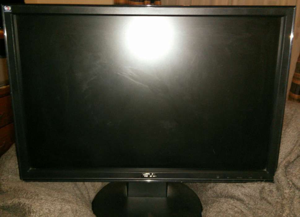 Monitor LCD Asus 19' VGA + Adaptador dvi ou hdmi