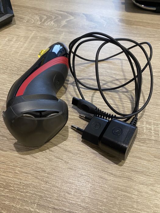 Бритва Philips Series 1000  в ідеальному стані ціна 1000грн.