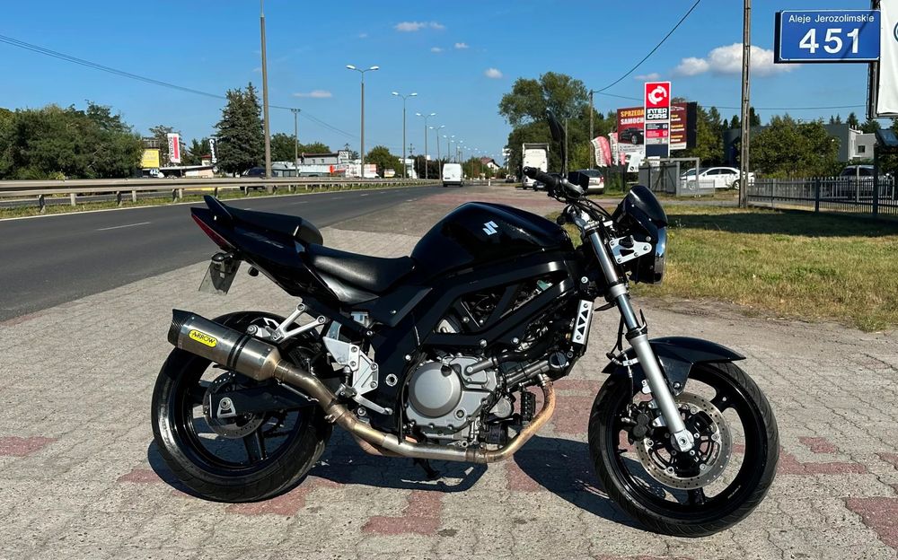 Suzuki SV 650 na kat. A2 (25kW)