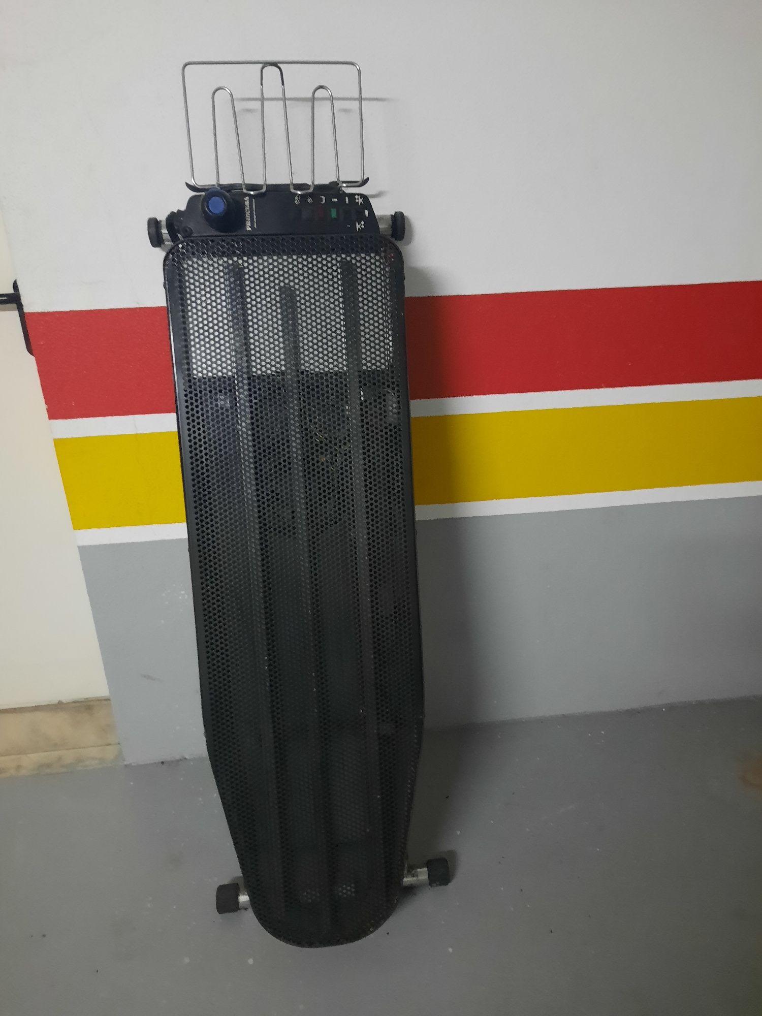 Mesa de passar a ferro profissional