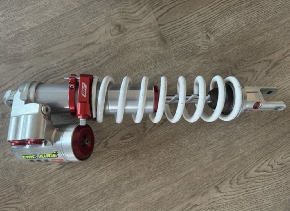 WP supertrax 8950