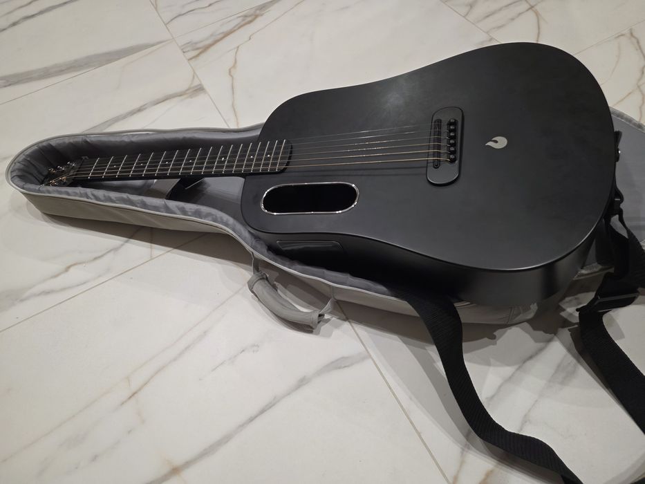 Blue lava трансакустична гітара в ідеальному стані