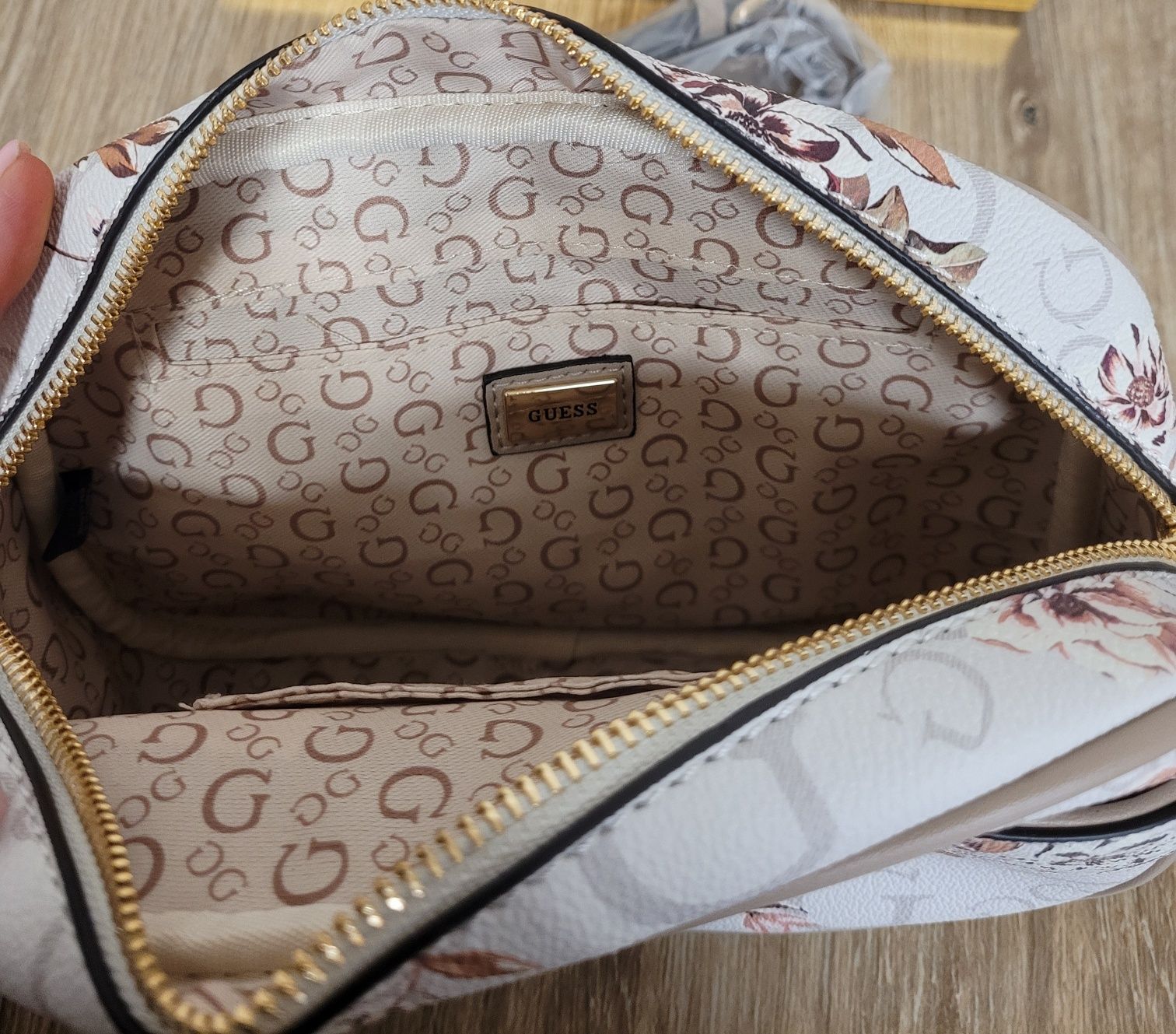 Torebka Guess Crossbody