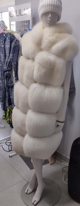 Нова шуба з песця + шкіряні рукави
Felix Rodionov (колекційна річ)