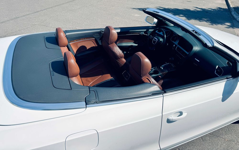 Продається яскравий автомобіль для емоцій - AUDI S5 CABRIOLET
