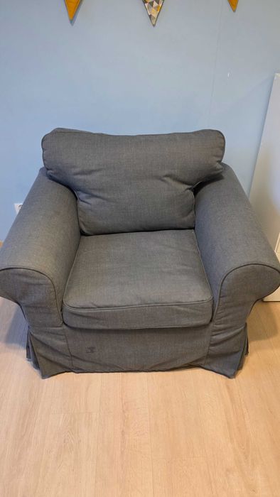 Bardzo wygodny fotel Ektorp IKEA jak nowy!