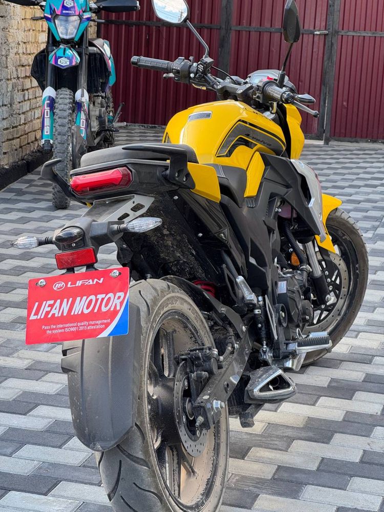 Продам lifan sr220