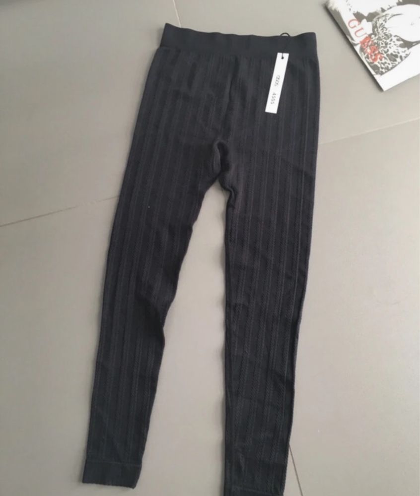 Legginsy termoaktywne prążkowane wzory xs 34 Asos