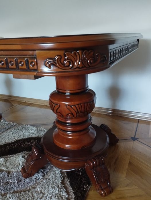 Продам малайзійський стіл