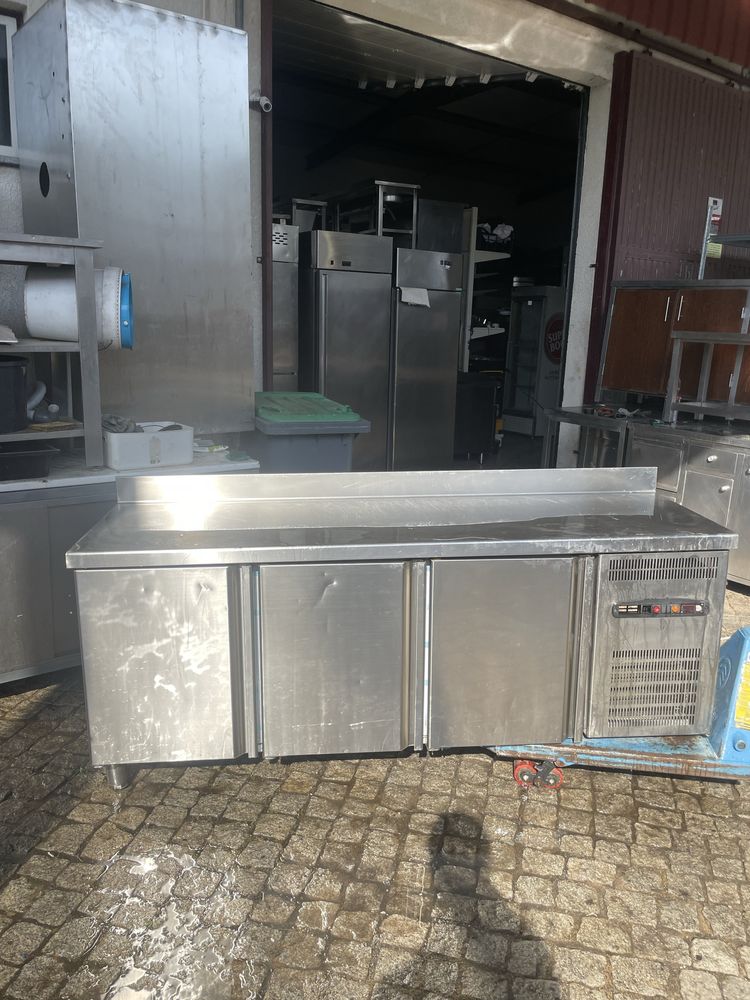Bancada refrigerada 3 portas - Excelente