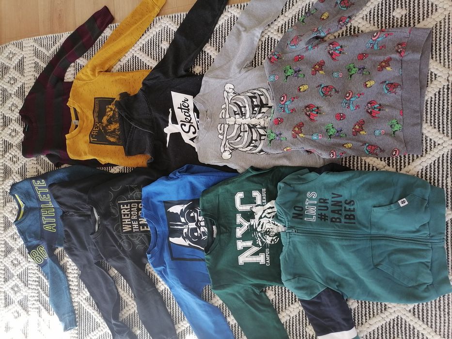 Zestaw ubrań dla chłopca r. 134-140