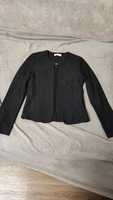 Продам школьный пиджак для девочки размер 146