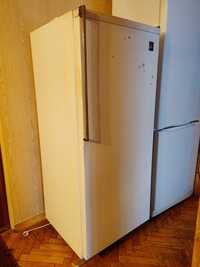 Холодильник ЗИЛ под ремонт или на запчасти