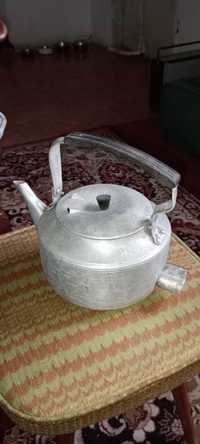 Elektryczny czajnik vintage
