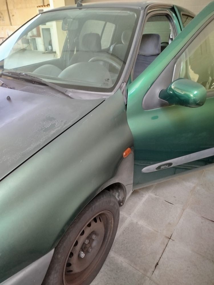 Renault clio 1.4 gasolina , vendo pela melhor oferta