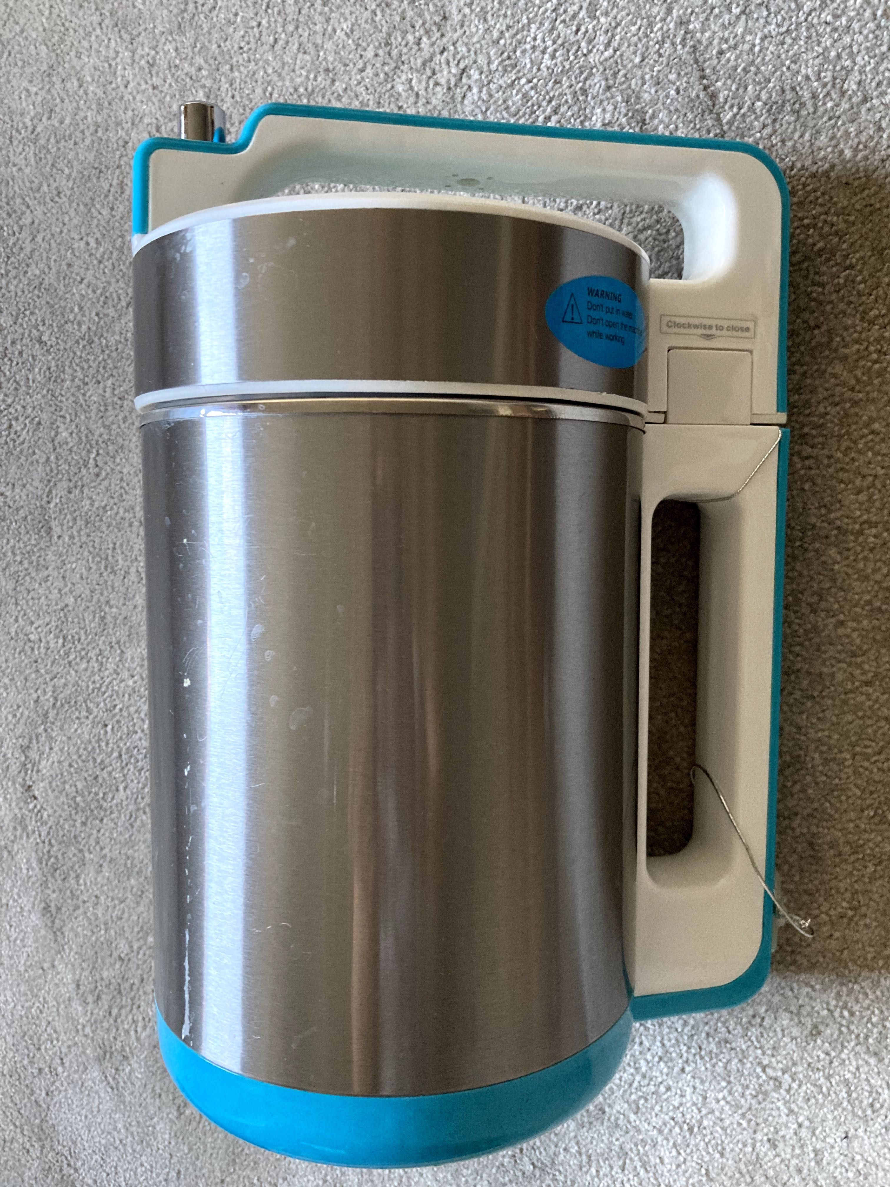 Máquina de preparação de bebidas vegetais