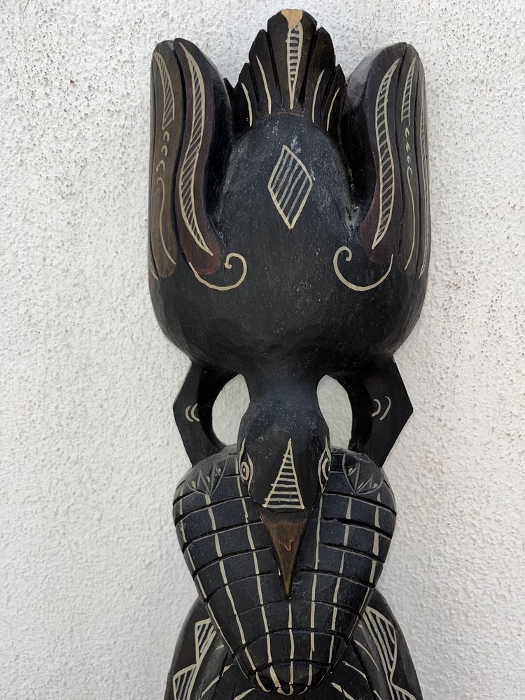 Mascara africana em madeira