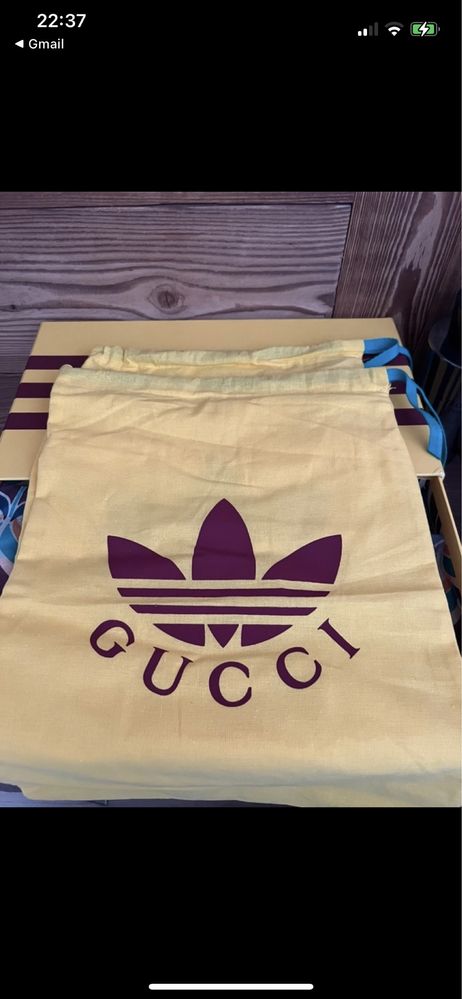 Gucci x Adidas novo