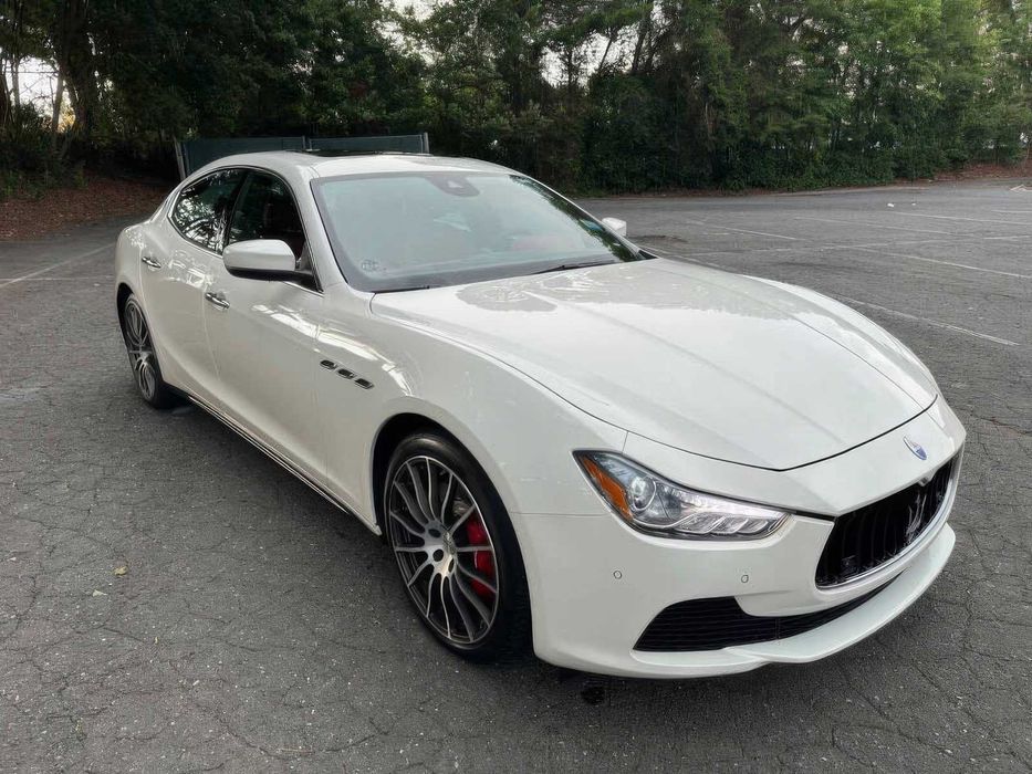 Maserati Ghibli S Q4      2017