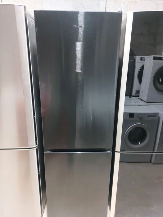 Холодильник Hisense noFrost висота 1.84 см. 3 шуфляди на морозильна к