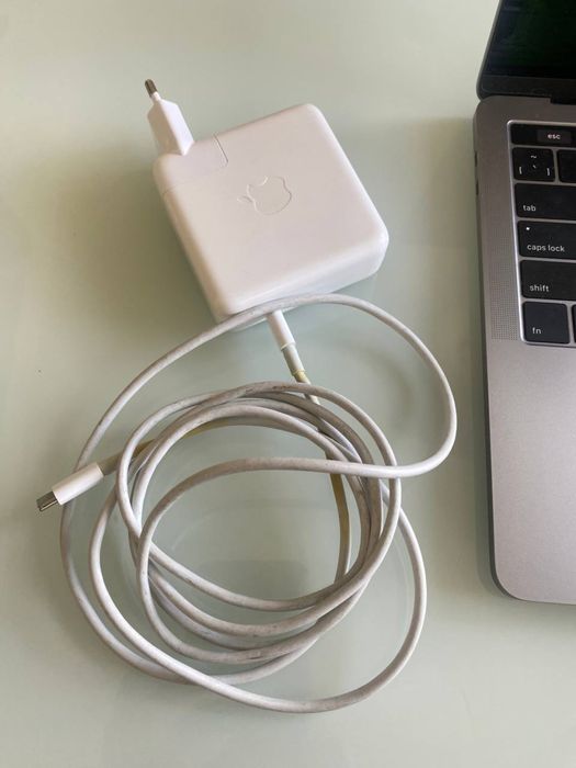 MacBook Pro 13” (2019) – ідеальний стан