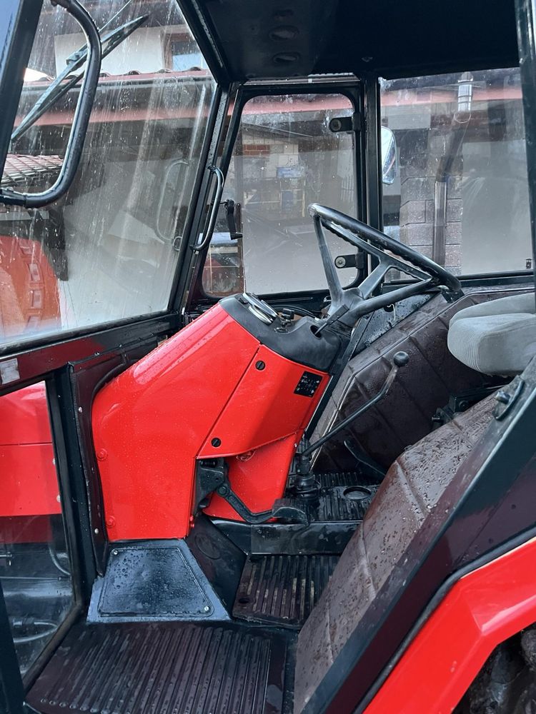 Traktor Zetor 7211