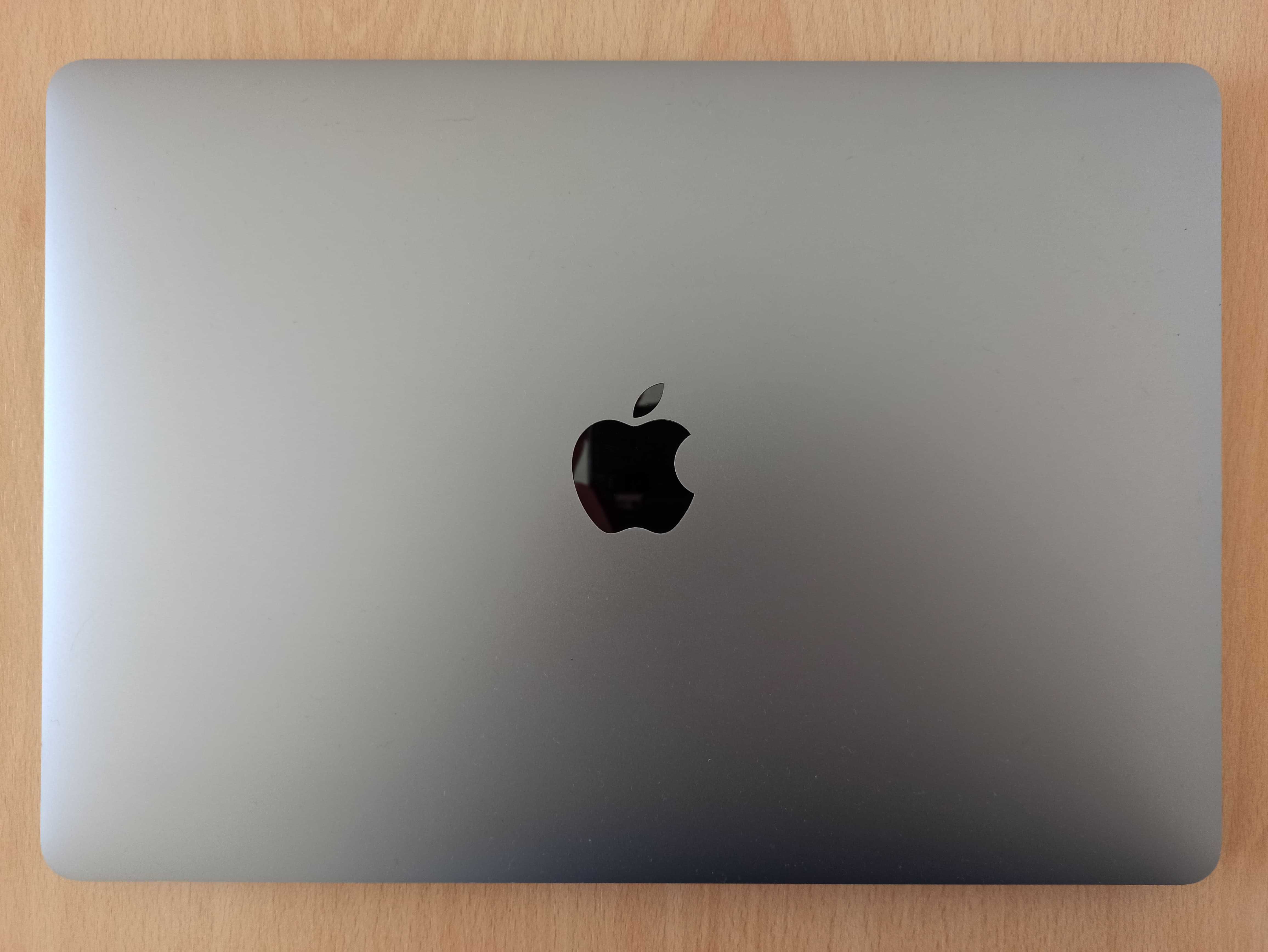 MacBook Air M1 (2020) 8GB/256GB Prateado - Bateria a 86%