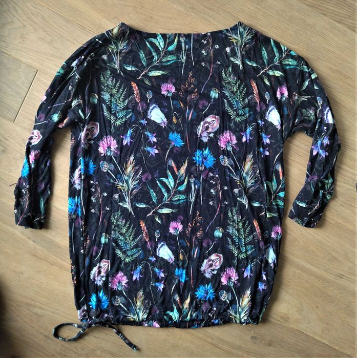 Bluzka w kwiaty, rękaw 3/4, dół z troczkiem, wiskoza, Tola, 40