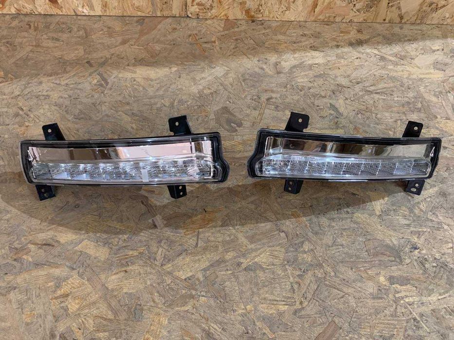 JEEP COMPASS Повторитель поворота с ДХО левый 2017 2021 компас