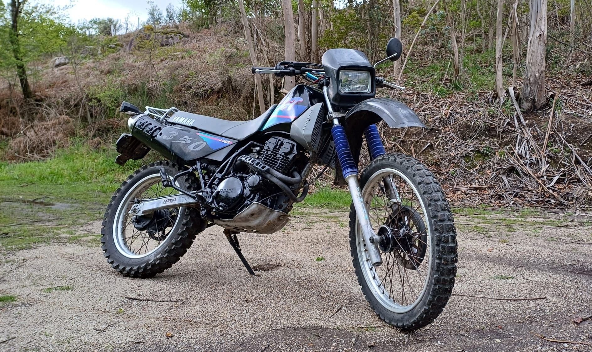 Yamaha XT350 (isenta de imposto + seguro 19€/ano)