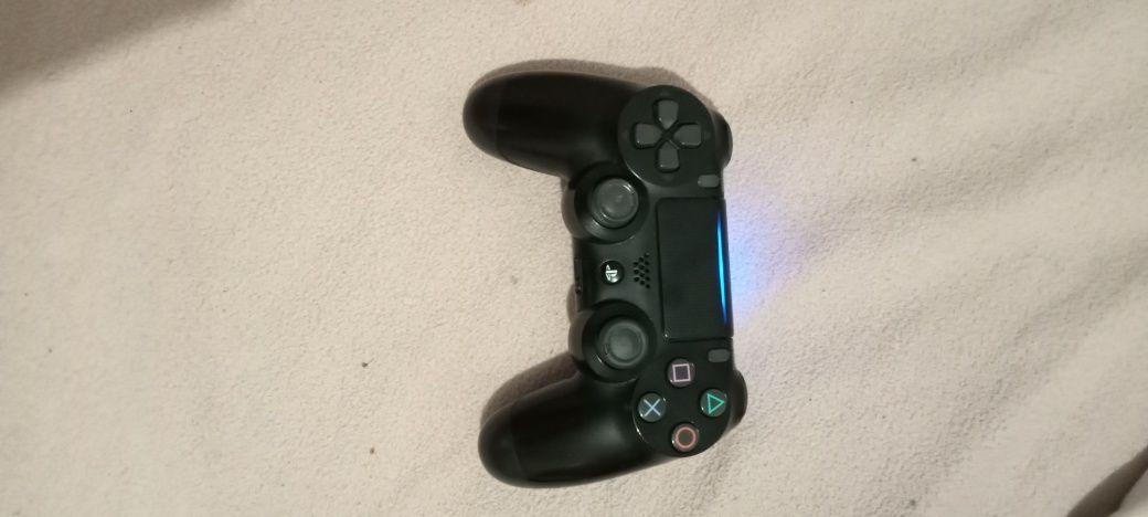 Vendo ou troco por telemóvel PlayStation 4