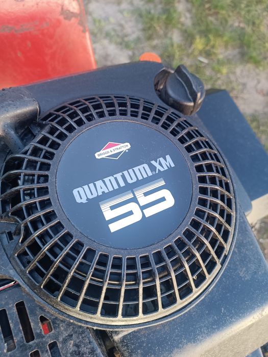 Zamiatarka hydrauliczna samojezdna spalinowa  z napędem Kerstin 1000