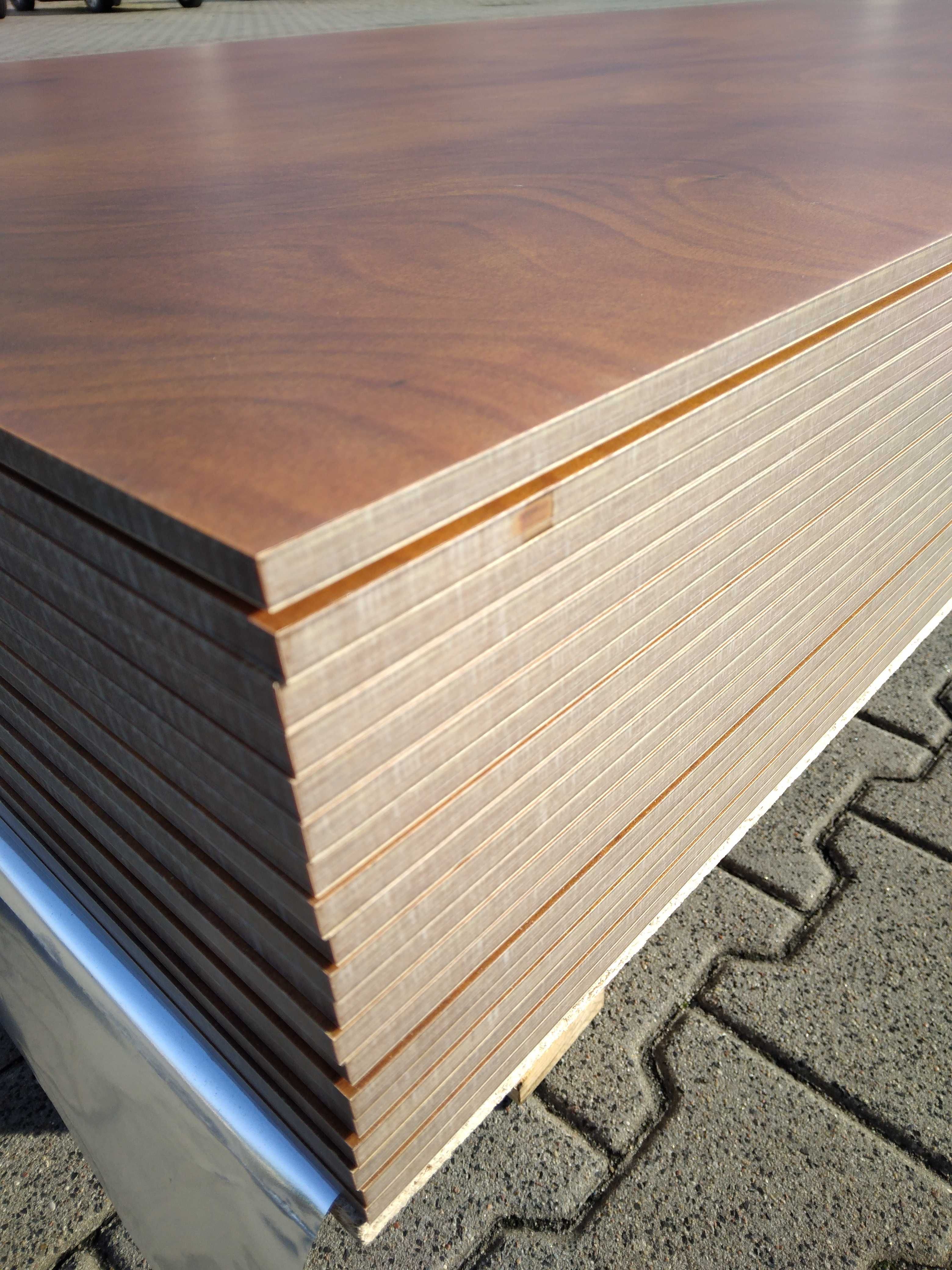 Płyty panele laminowane HPL twarde 8mm hiszpańskie