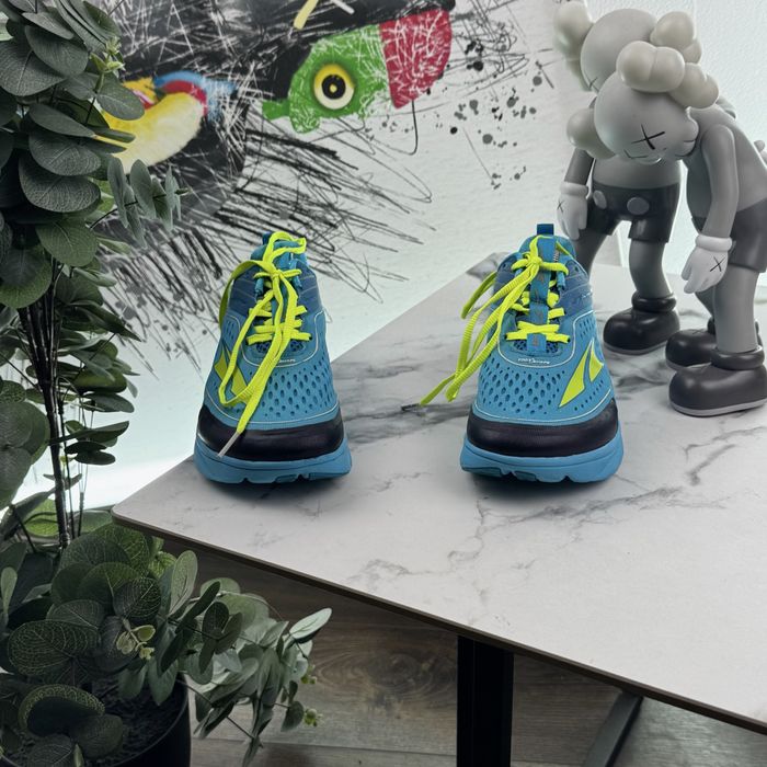 Кросівки Altra Torin 38.5 розмір Е5550