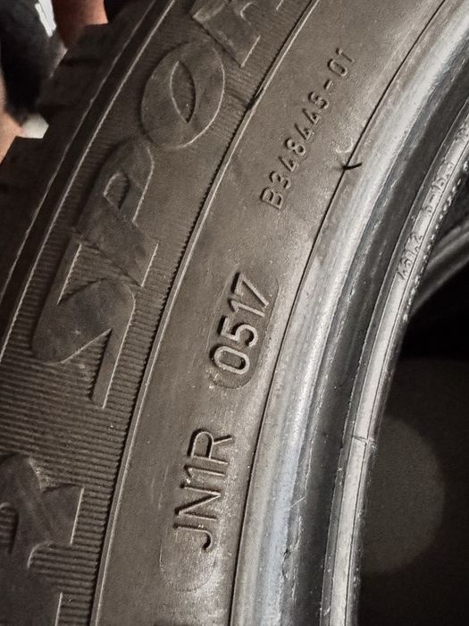 Sprzedam opony zimowe 245/45/18 Dunlop RunOnFlat