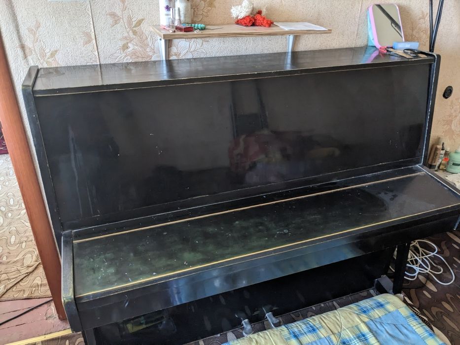 Старе фортепіано