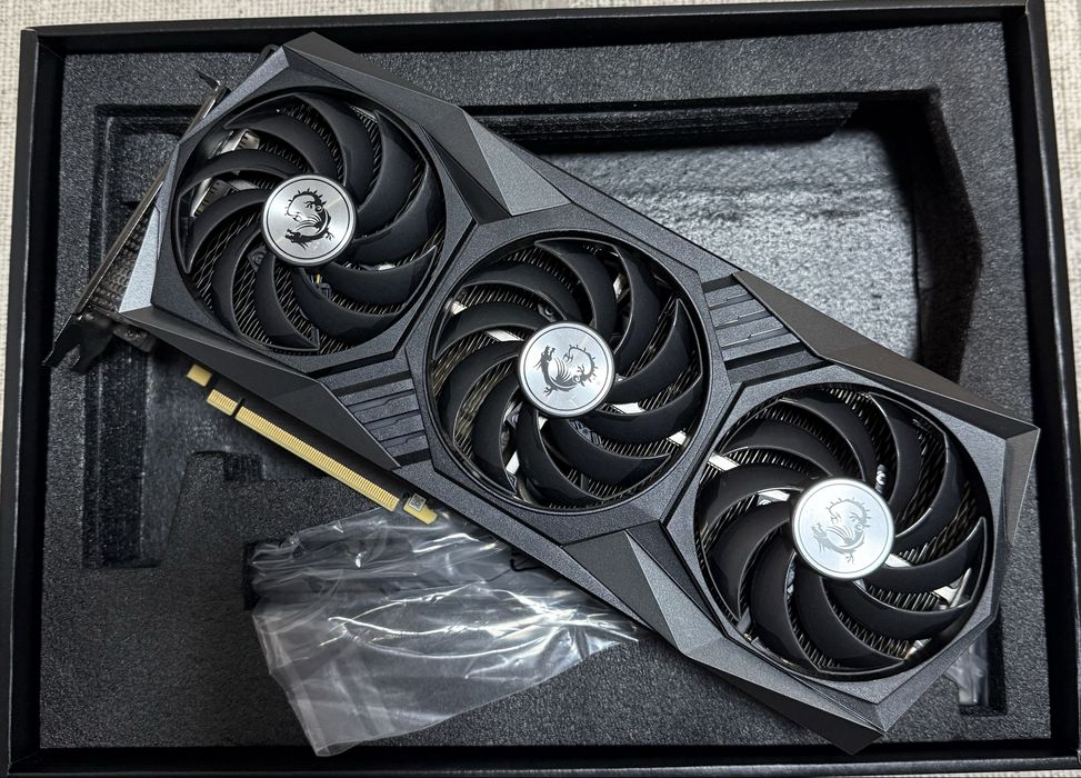 RTX 3090. MSI. Gaming trio. 24GB