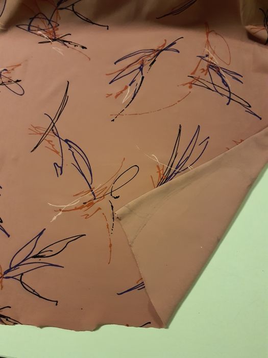 Dzianina wzór różowa szer.150 cm.Promocja