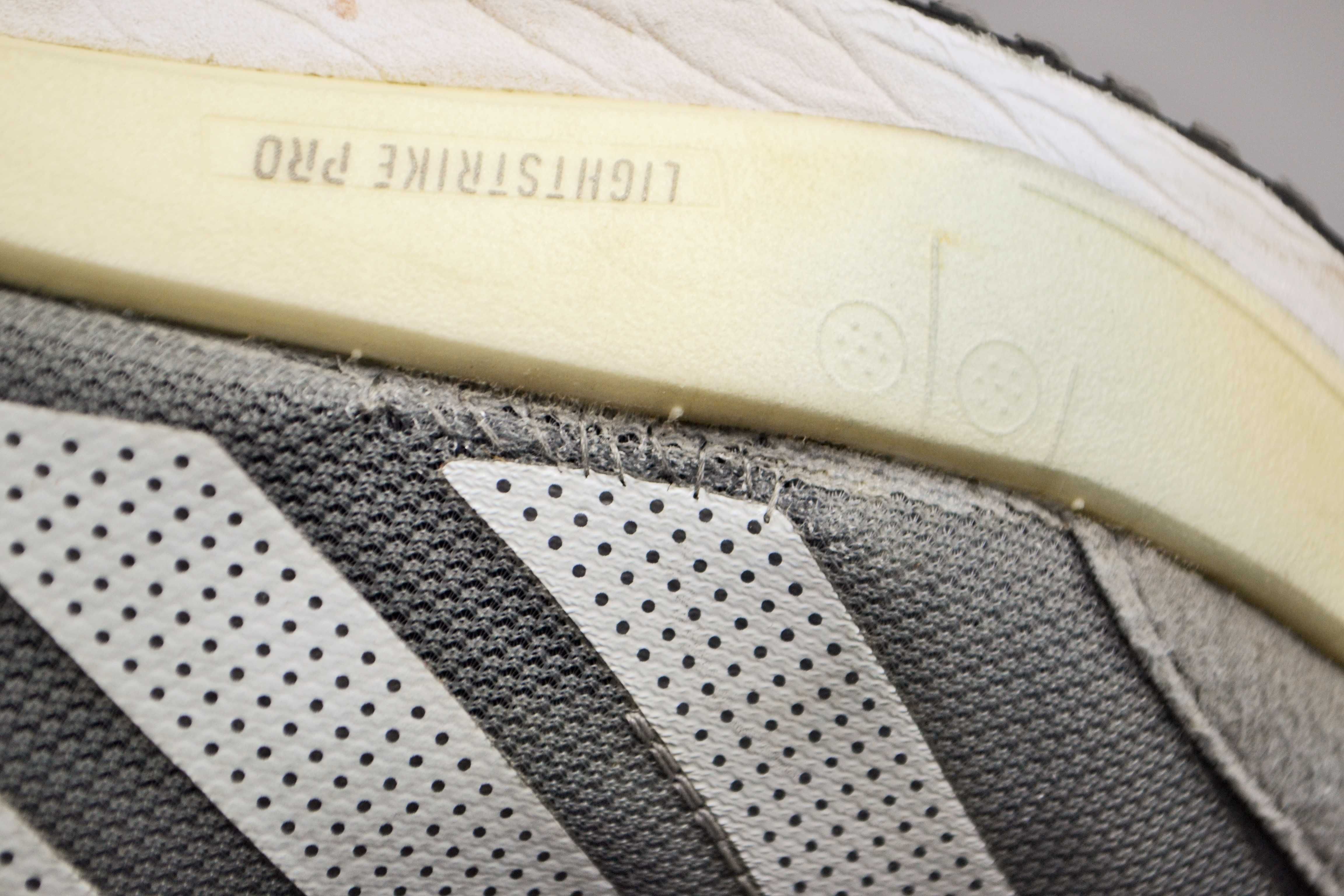 Оригінал Adidas Adizero Boston 11 чоловічі кросівки 41рр