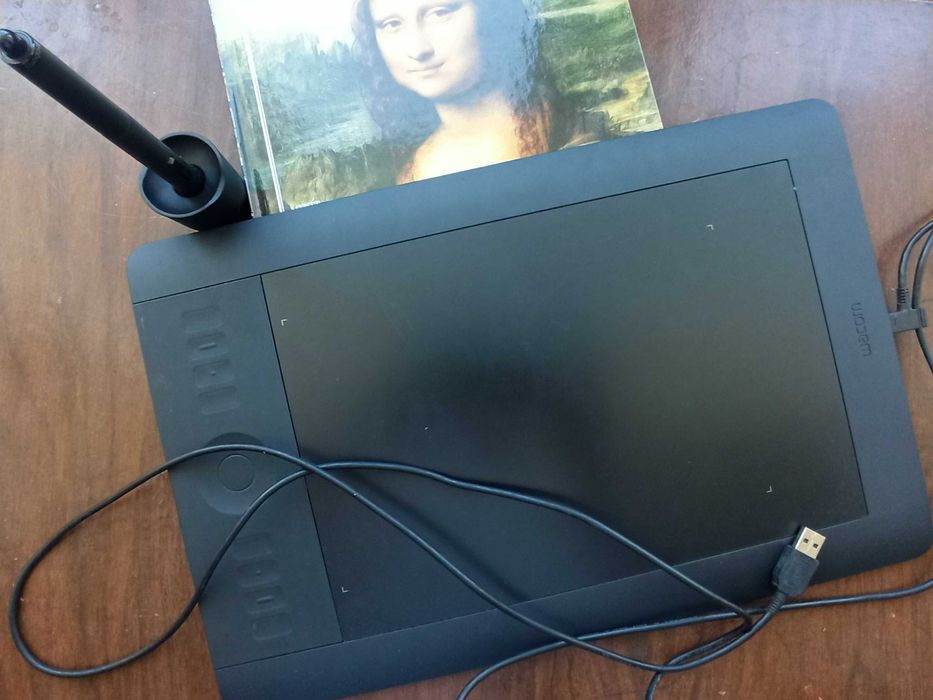 Графічний планшет Wacom Intuos 5 touch (М) PTH-650