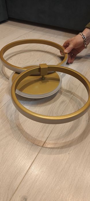 Продаю  LED люстру. Світильник.  Лед .