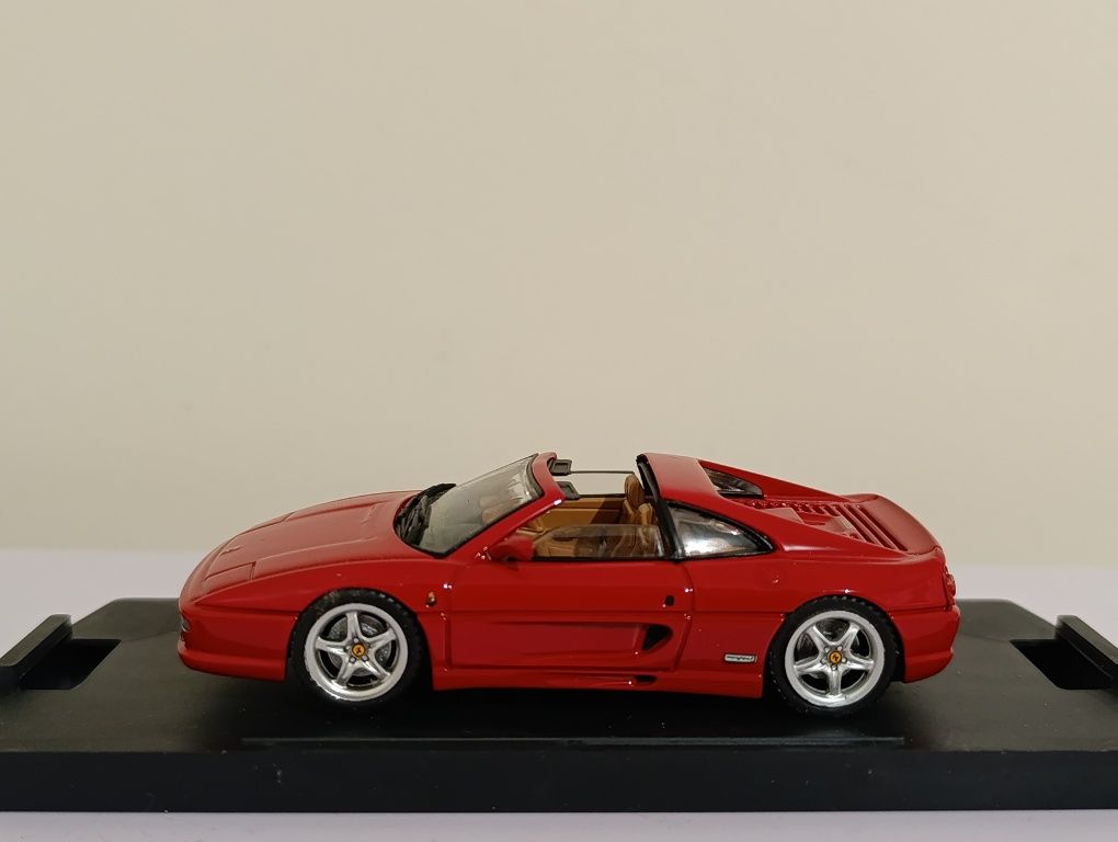Ferrari 355 GTS 1/43