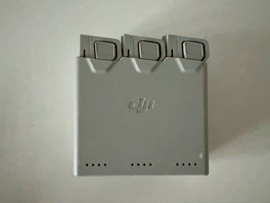 Dron DJI Mini 3 PRO Fly More Combo