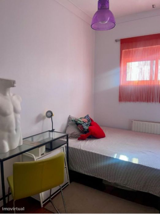 Quarto - localizado em Belém Lisbon