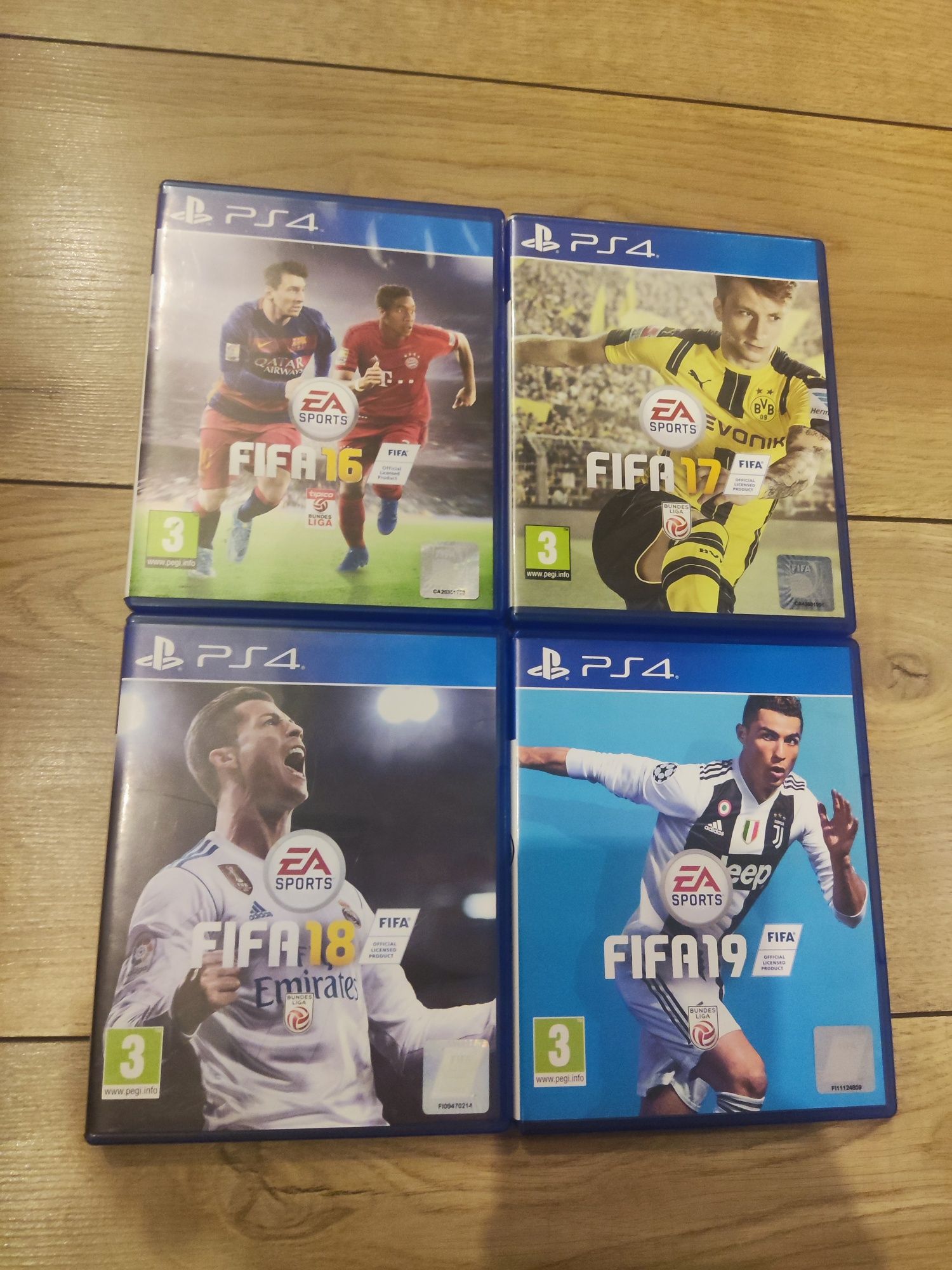 Zestaw 4 Gry FiFA 16,17,18,19 Playstation 4 PS4