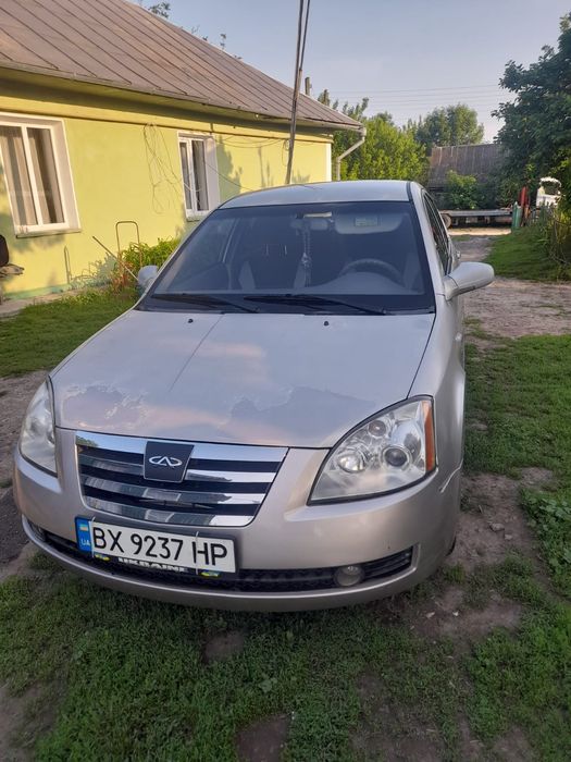 Продаю Chery Elara