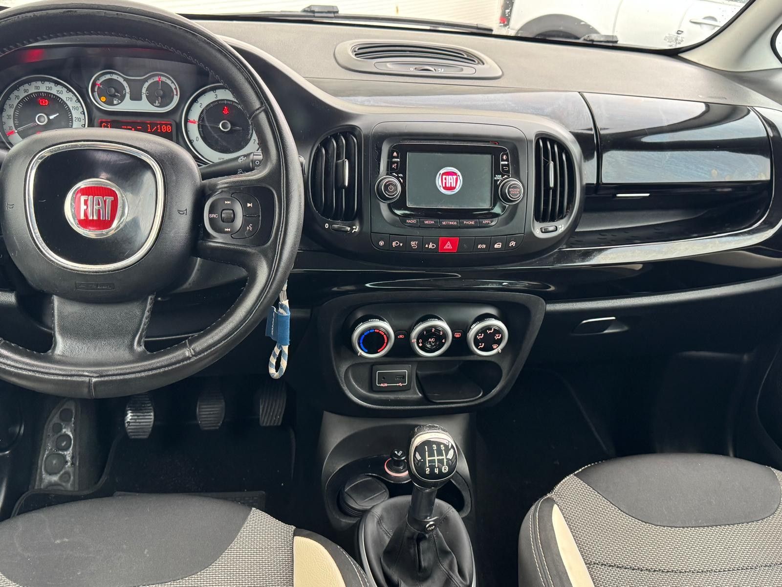Fiat 500L 1.3 MJ City Cross J17