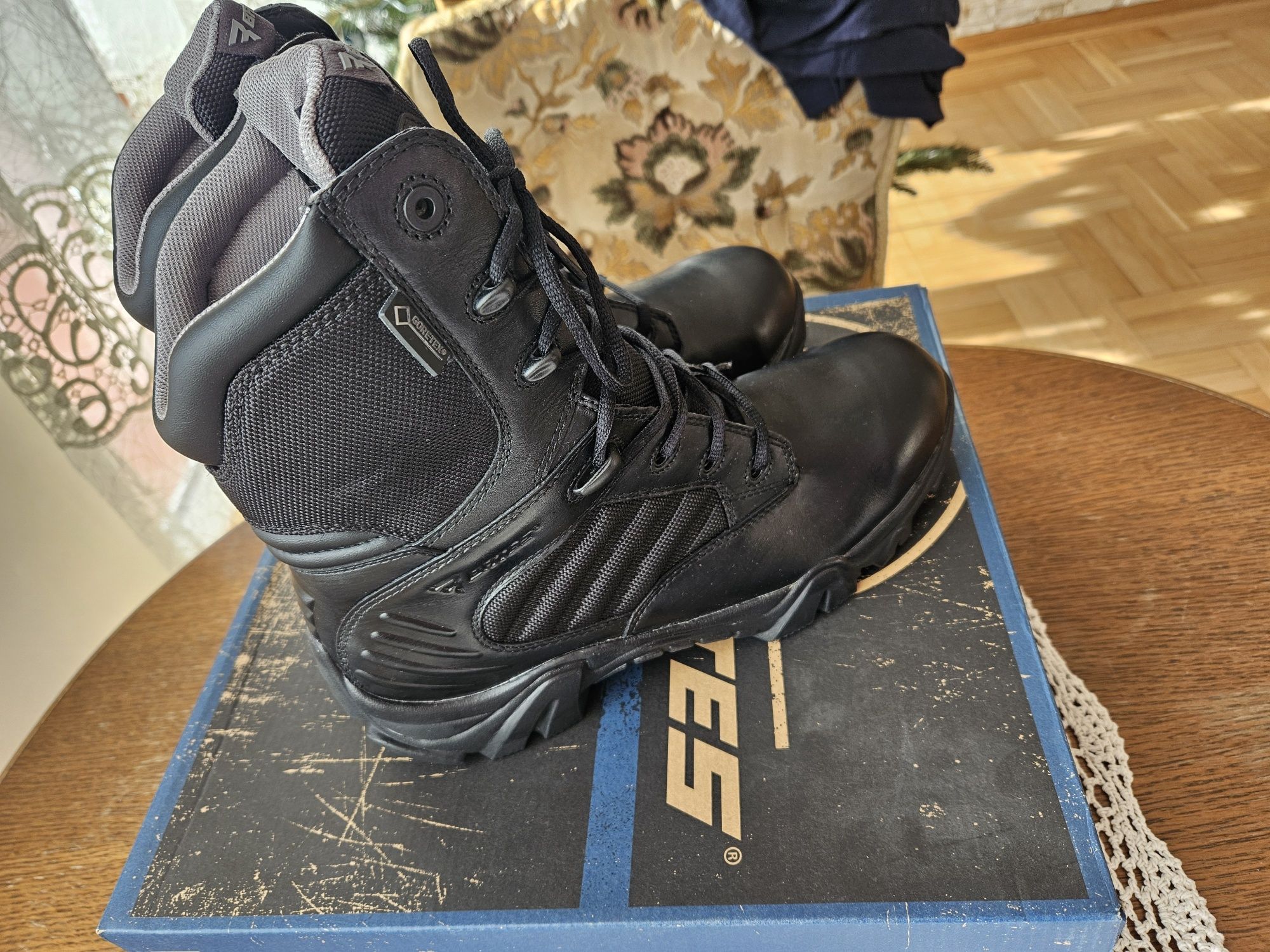 Buty Bates GX-8 E02267