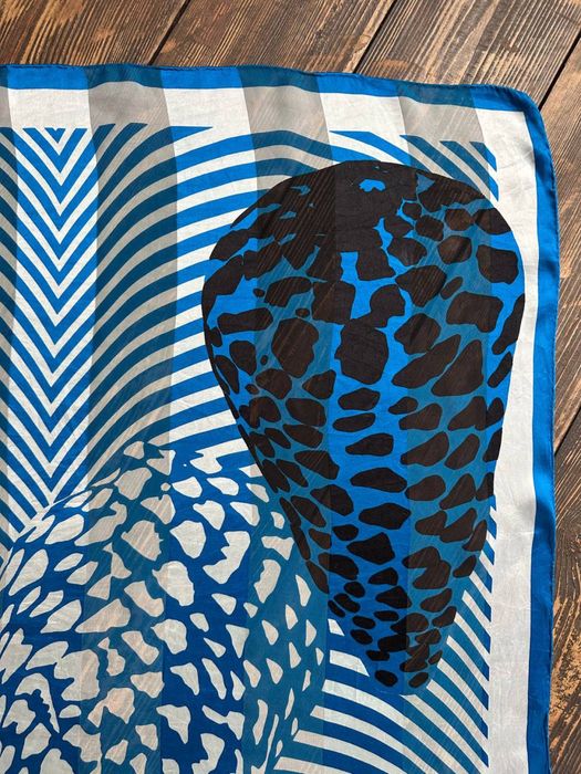 Вінтажний шовковий платок хустка valentino ( оригінал)