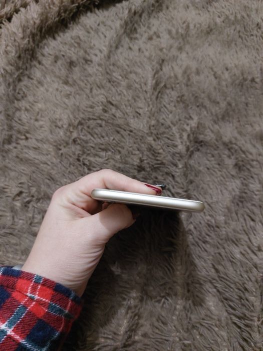 iPhone 6 s не вмикається на запчастини